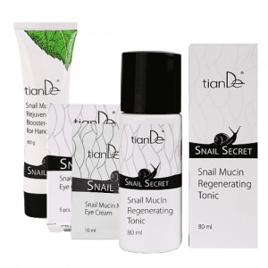 La mucina de caracol es un ingrediente cosmético de primera calidad, rico en valiosos componentes, y la base de la gama Secreto de Caracol. Calma eficazmente la irritación, estimula la síntesis de colágeno y elastina, equilibra la grasa de la piel y la suaviza. ¡Consigue tres productos de esta gama diseñados para una juventud duradera a un precio increíble!